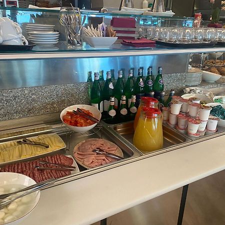גארדה Hotel Conca D'Oro ***S מראה חיצוני תמונה