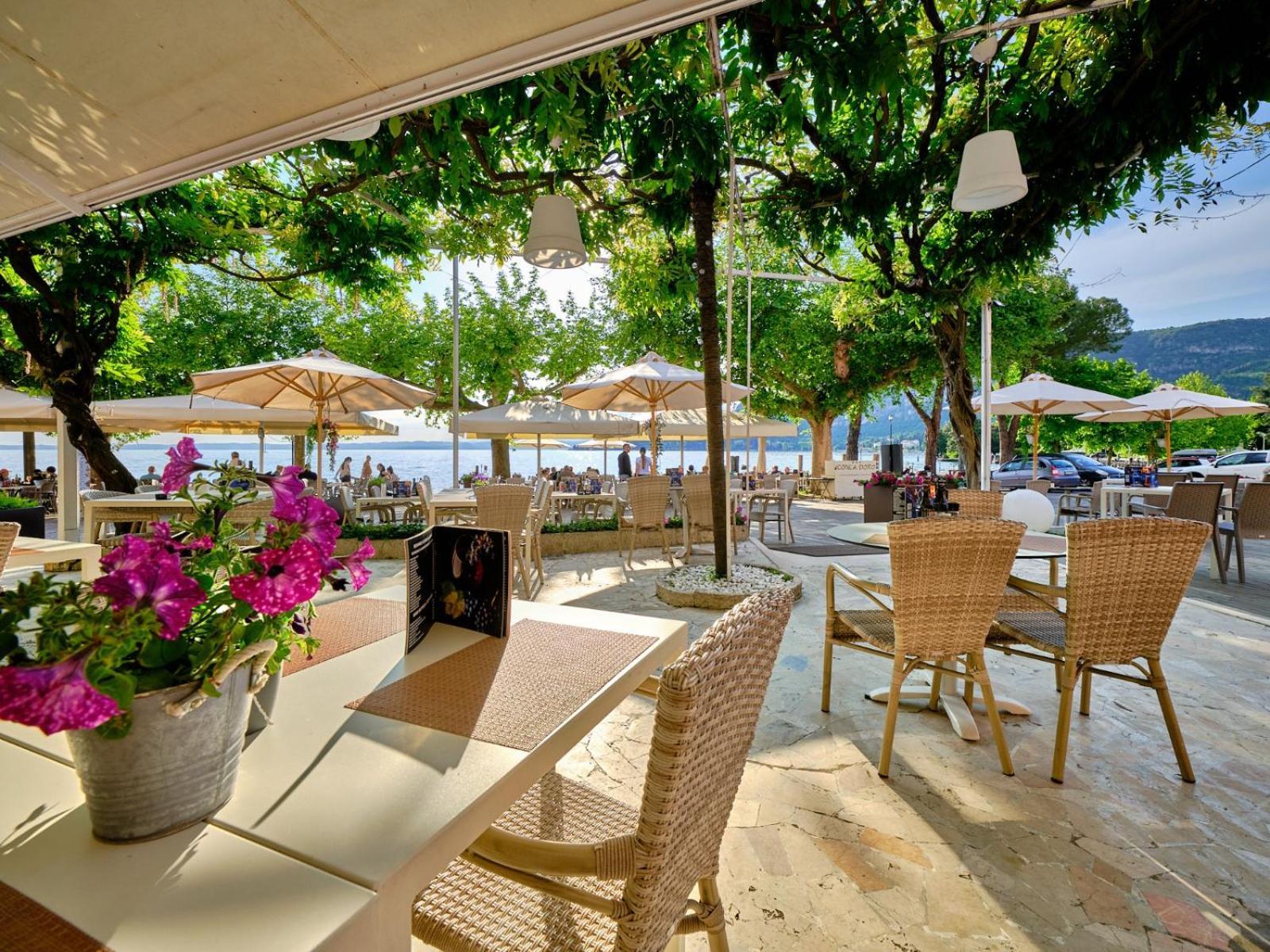 גארדה Hotel Conca D'Oro ***S מראה חיצוני תמונה
