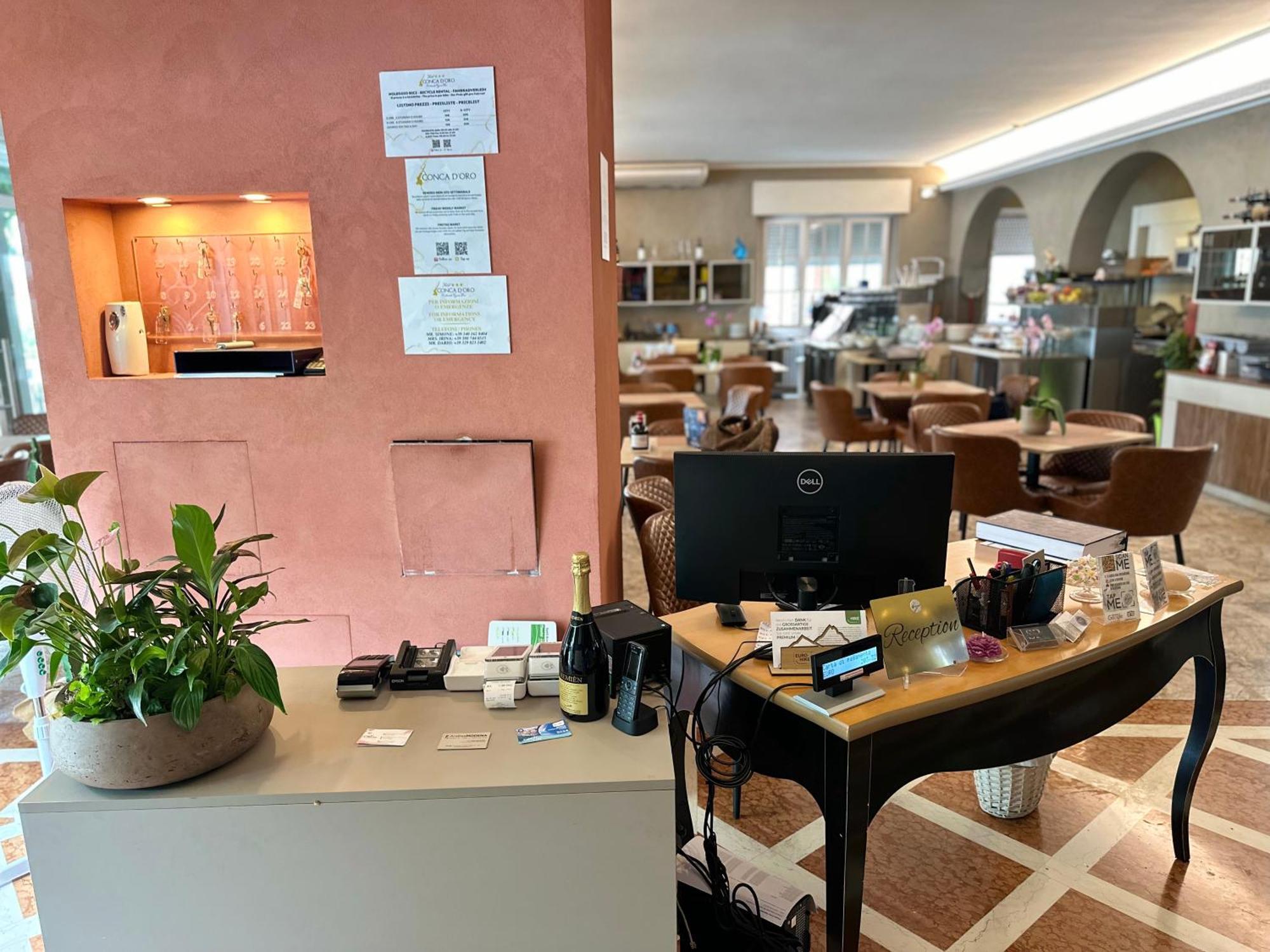 גארדה Hotel Conca D'Oro ***S מראה חיצוני תמונה